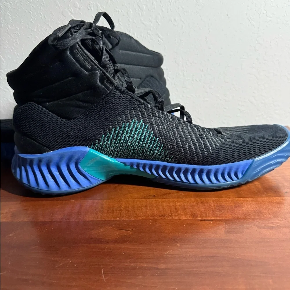 Men’s 12.5 Black/Green/Blue Adidas Hightop Athletic Lace Up Basketball Shoes